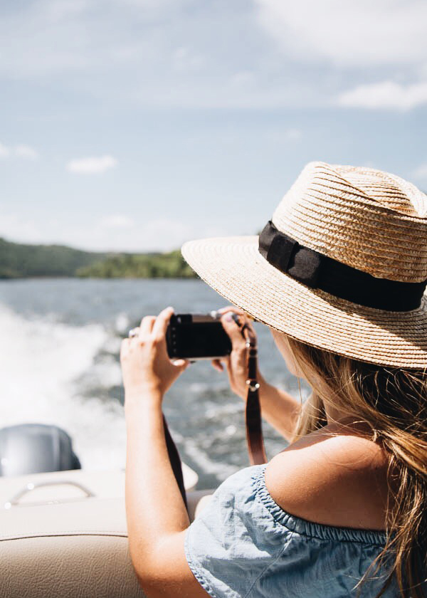 Boat Cruise in Lake Austin 