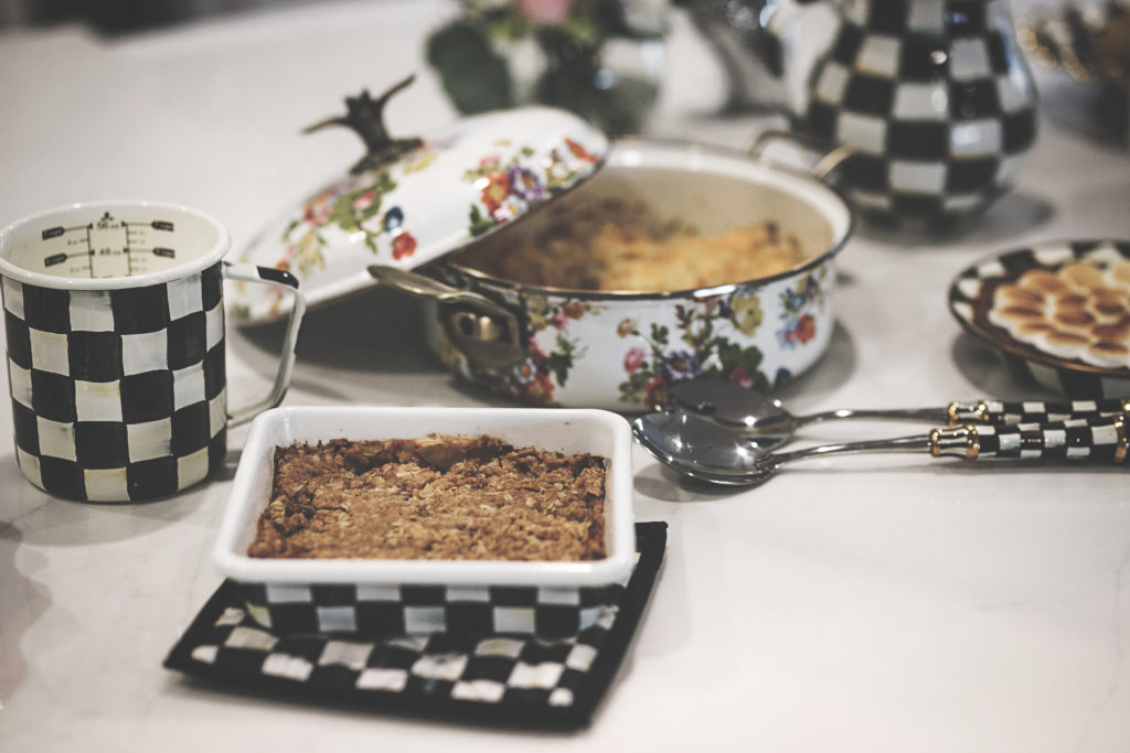 Apple Crisp Thanksgiving dessert