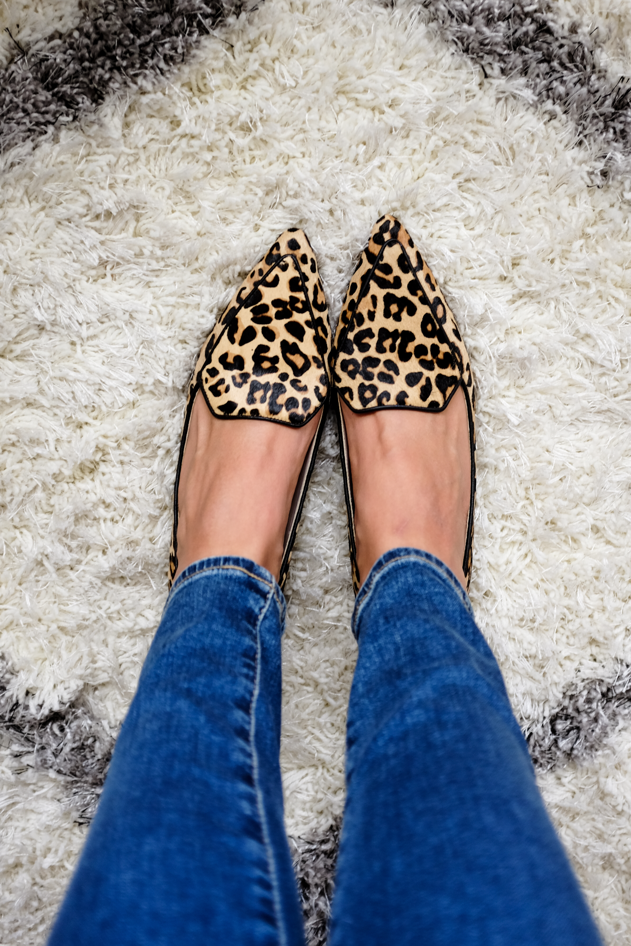 Pointed Toe Leopard Print Flats with Skinny Jeans 