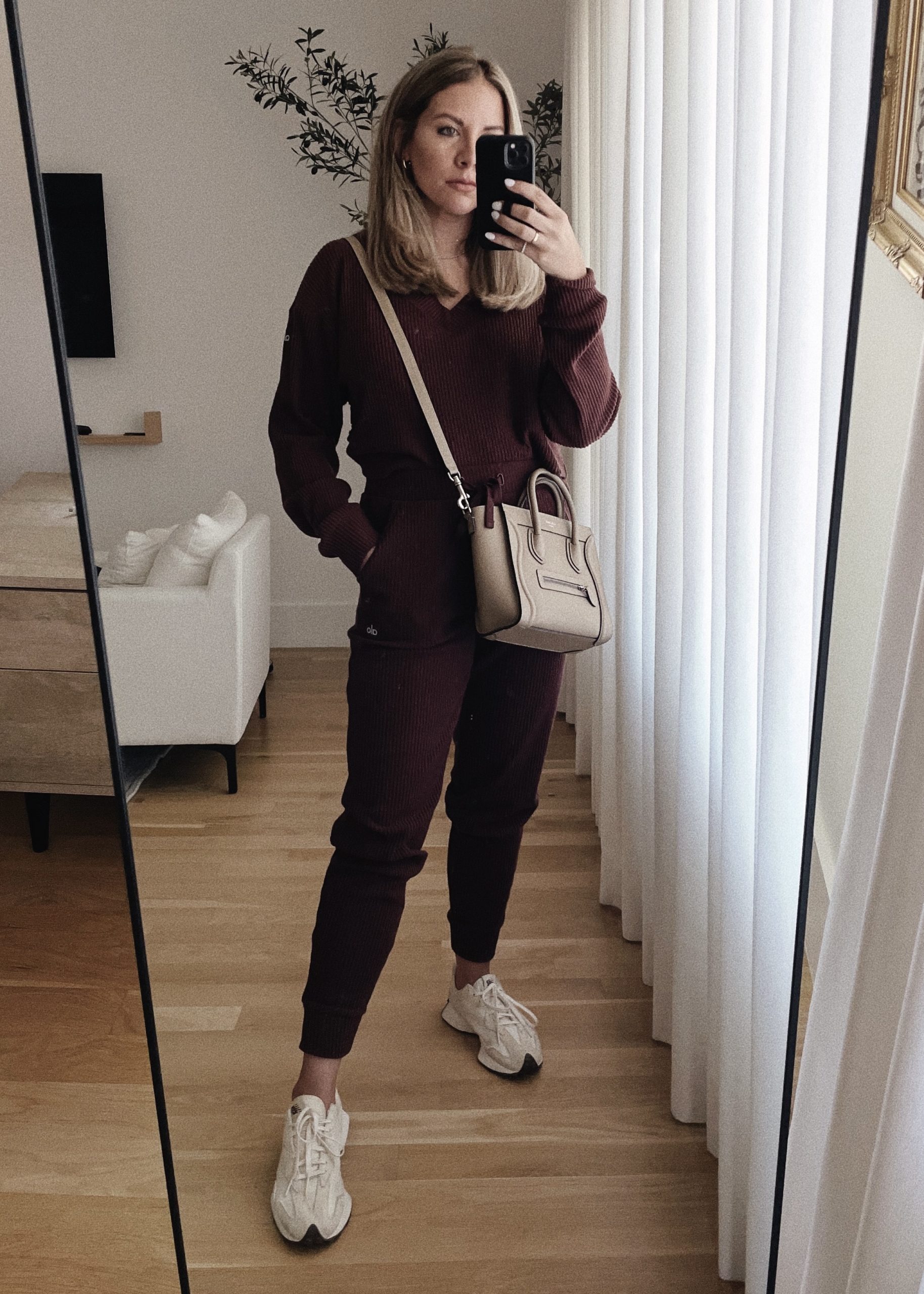 ALO Muse Sweatpants and Crop Pullover 