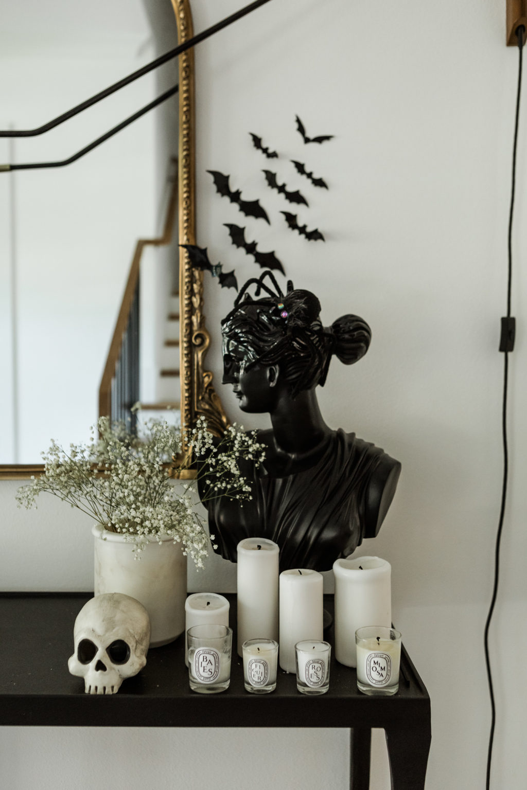 How To Decorate For Halloween (and Still Keep It Chic) | The ...