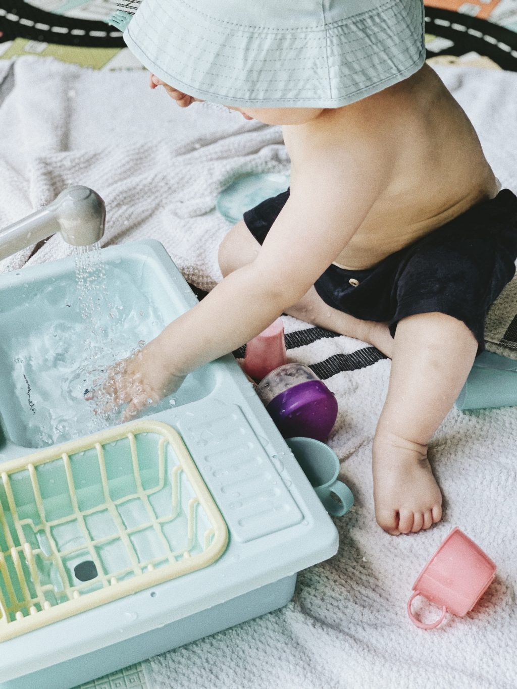 Amazon Sink Toy