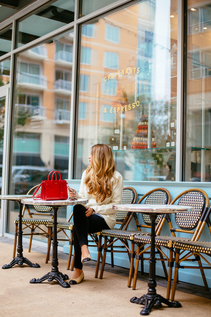 parisian cafe