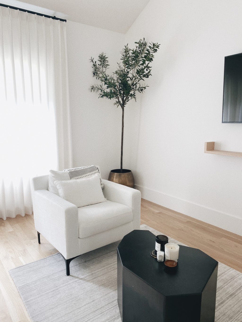 Neutral Master Bedroom 