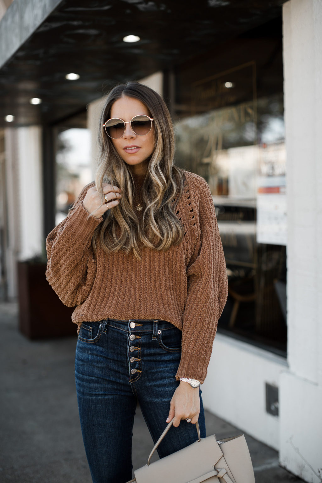 HOW TO TUCK YOUR CHUNKY KNIT WITHOUT ADDING BULK