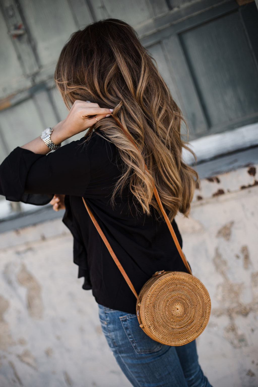 round straw bag