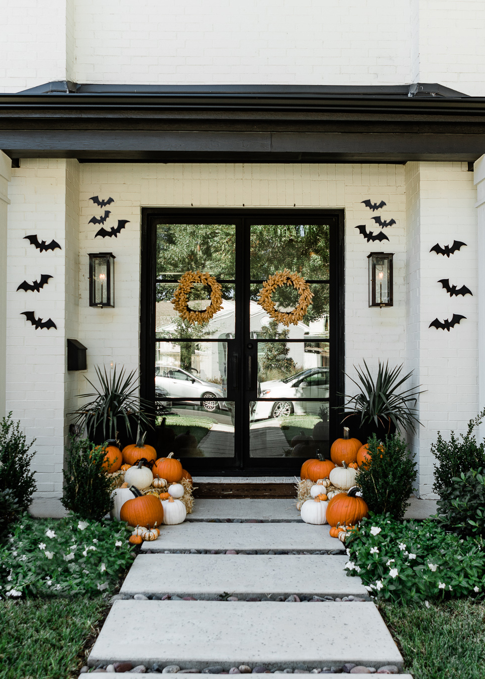 We Decorated Our Front Porch For Halloween