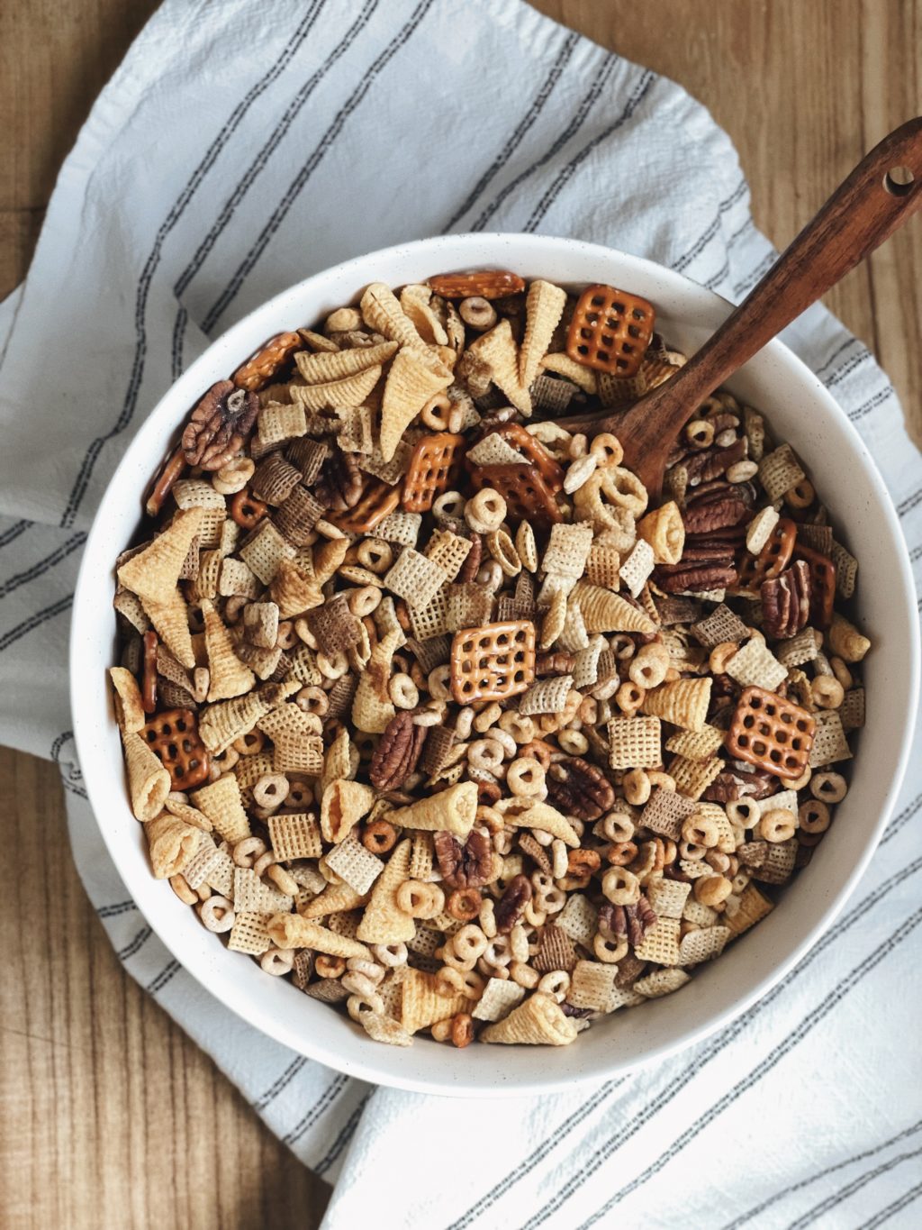 Robertson Party Mix Recipe