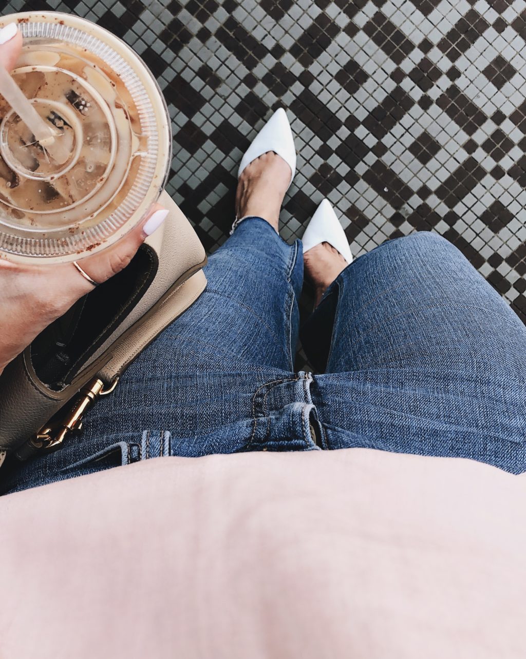 Best clearance white pumps