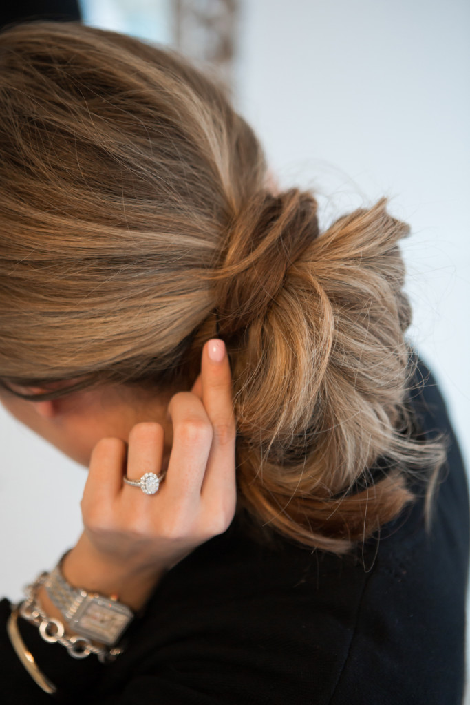 messy bun tutorial